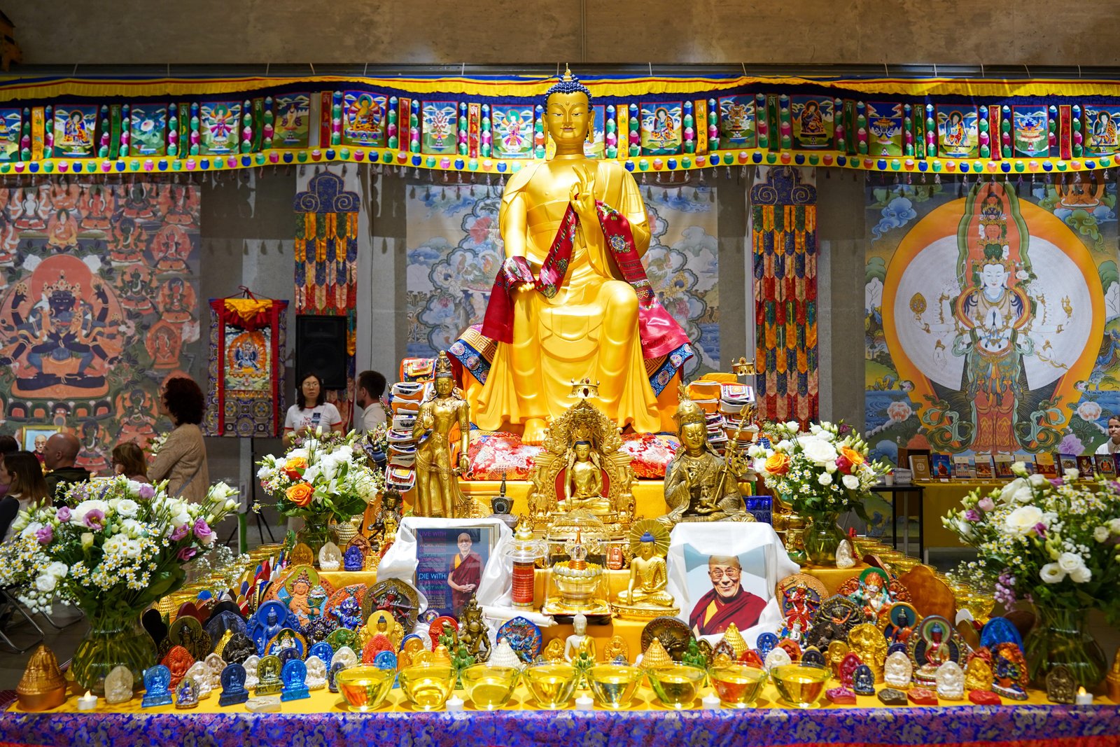 Буддийский фестиваль благой удачи