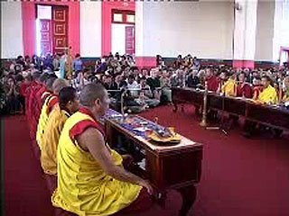 Видео: "В Калмыкии празднуют день рождения Будды Шакьямуни"