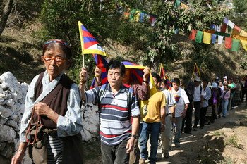 Фоторепортаж из Дхарамсалы: "Пусть сердце Тибета бьется вечно..."