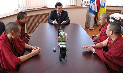 Кентрул Ринпоче проведет в Калмыкии молебен о долголетии Далай-ламы