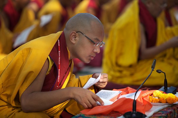 В нашей традиции предшественник признает своего последователя – Кармапа