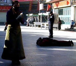 Осер. Лхаса в феврале Осер. Лхаса в феврале