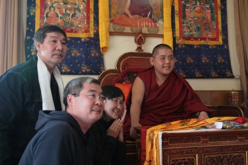 Российские буддисты получили наставления от Линга Ринпоче, нового воплощения старшего учителя Далай-ламы