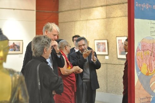 Взгляд на науку через призму духовности. Совместный проект тибетских монахов и Смитсоновского центра