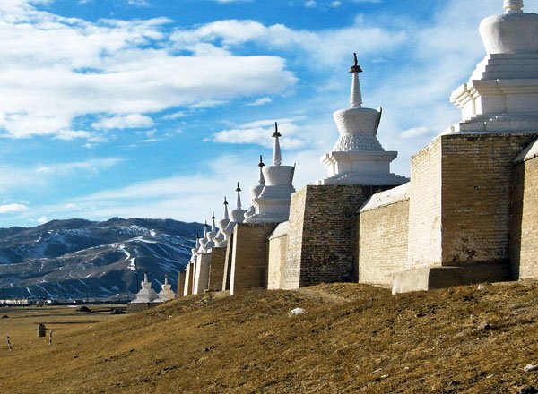 Монголия: вернуть жизнь монастырю