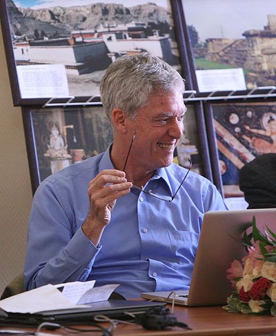 Тибетский буддизм на западе: эффективен ли он здесь?