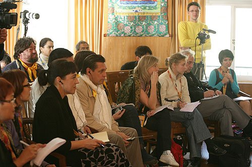 Далай-лама: пресс-конференция для российских СМИ