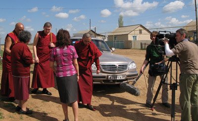 Съемочная группа из Германии снимает в Калмыкии фильм о буддийском монахе