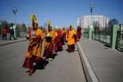 Фоторепортаж. В дацане Петербурга провели церемонию разрушения мандалы
