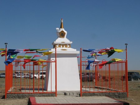 Ступа Просветления открыта в Догзмакине Ступа Просветления открыта в Догзмакине