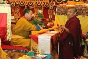 Фоторепортаж. Буддийский праздник в "Золотой обители Будды Шакьямуни"