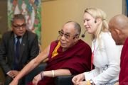 Фото. В Эстонии на встречу с Далай-ламой пришло 400 человек