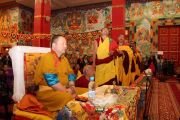 В Калмыкии в рамках грандиозного ритуала освящения главного буддийского храма провели приумножающую огненную пуджу