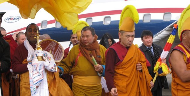 Мощи великого Будды прибыли из Шри Ланки в Калмыкию