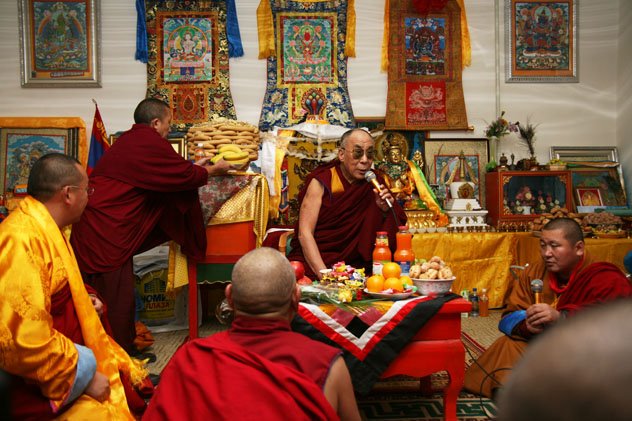 Развивать Учение в собственном сердце. Обращение Его Святейшества Далай-ламы к монгольскому духовенству