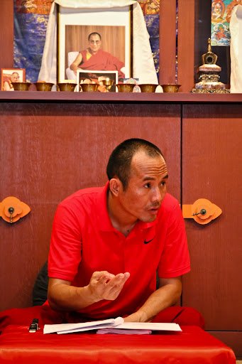 Нгаванг Тукдже продолжит комментарий на "Сущность очищенного золота"