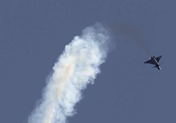 Китай испытал новейший истребитель в условиях Гималаев