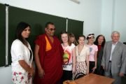 Фото. Монахи монастыря Дрепунг Гоманг возводят мандалу в г. Энгельсе