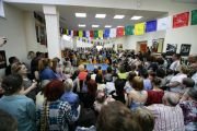 Фото. Монахи монастыря Дрепунг Гоманг возводят мандалу в г. Энгельсе