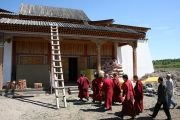 Фоторепортаж. Буддийские реликвии освятили новый Устуу-Хурээ