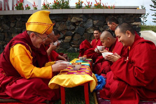 Кунделинг Ринпоче посетил Агинский дацан Кунделинг Ринпоче посетил Агинский дацан