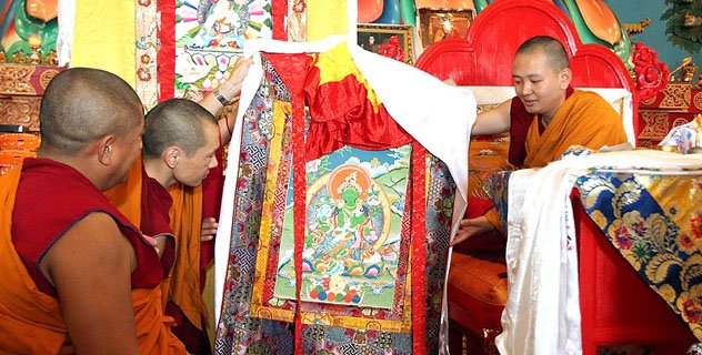 Кунделинг Ринпоче пожелал калмыкам «никогда не забывать о связях своих предков с Его Святейшеством Далай-ламой»