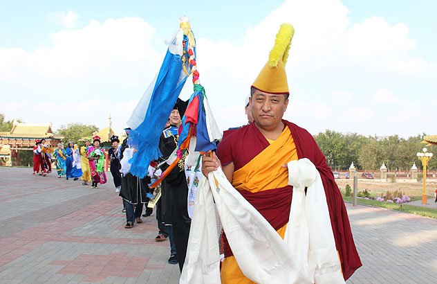 Фото и видео. В Калмыкии провели большой ритуал призывания благополучия и богатства