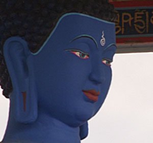 В столице Тувы установили ступу со статуей Будды Медицины