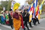 Фоторепортаж. В Калмыкии прошел первый «духовный парад»