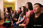 Молодежь Тувы принимает обеты буддиста-мирянина
