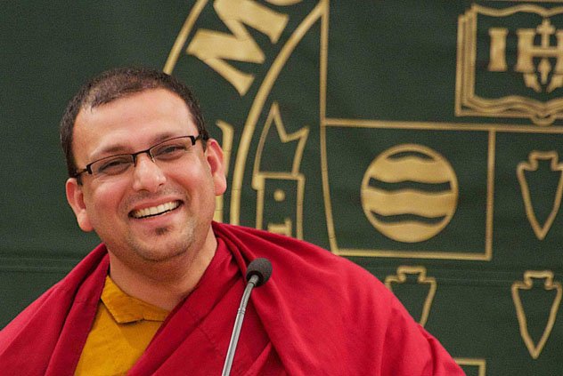 Мир в тебе самом. Интервью с Тензином Приядарши