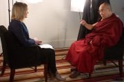 Его Святейшество Далай-лама дает интервью компании TVNZ One в Окленде, Новая Зеландия. 12 июня 2013 г. Фото: Джереми Рассел (ОЕСДЛ) Его Святейшество Далай-лама дает интервью компании TVNZ One в Окленде, Новая Зеландия. 12 июня 2013 г. Фото: Джереми Рассел (ОЕСДЛ)