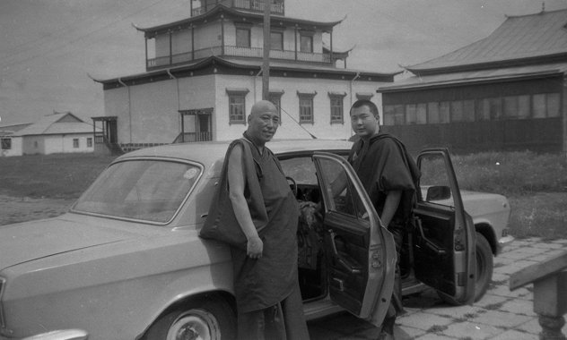 Тэло Тулку Ринпоче: Наше будущее создается в каждый отдельный момент настоящего Тэло Тулку Ринпоче: Наше будущее создается в каждый отдельный момент настоящего