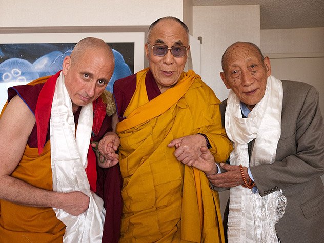 Николас Вриленд. Самый необычный настоятель