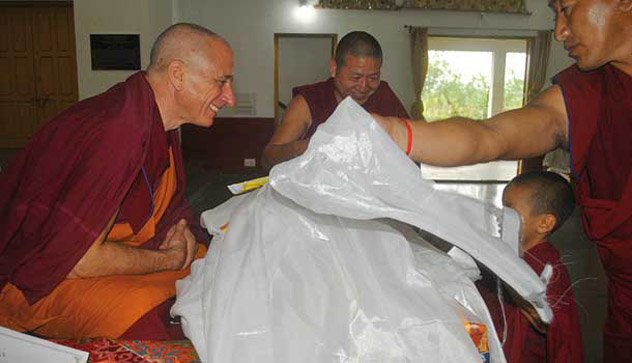 Николас Вриленд. Самый необычный настоятель