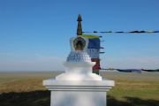 В Калмыкии освятили восемь буддийских ступ у Одинокого дерева