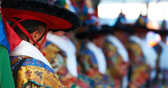 Гьялванг Кармапа возродит в Бодхгае традицию ритуальных танцев «Цурлук це чу» Гьялванг Кармапа возродит в Бодхгае традицию ритуальных танцев «Цурлук це чу»