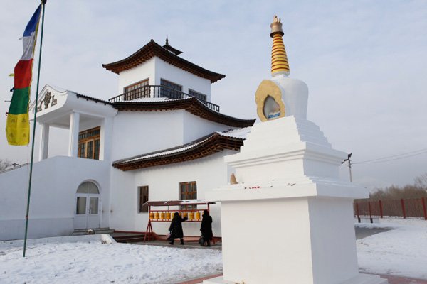Фото. Субурган "Первого Камбы-ламы Тувы"