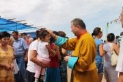 Фото. Тэло Тулку Ринпоче освятил ступу Совершенной победы в Астраханской области