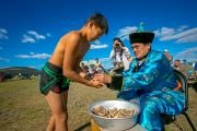 Статуи восьми божеств подарили Анинскому дацану в Бурятии в праздник 108 субурганов
