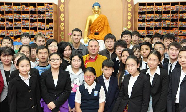 Путь длиною в двадцать лет. Председатель Калмыцкого общества друзей Тибета о Тэло Тулку Ринпоче