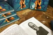 В Туве перевели на тувинский язык хрестоматию классических буддийских текстов для детей «Лотосовый сад»
