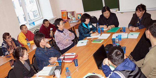 В Центре буддологии и тибетологии ТувГУ прошел круглый стол «Буддизм, наука, образование: перспективы сотрудничества» В Центре буддологии и тибетологии ТувГУ прошел круглый стол «Буддизм, наука, образование: перспективы сотрудничества»
