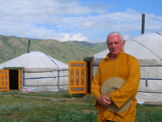 Гленн Муллин прочитает в Москве лекции по махамудре и йоге внутреннего огня