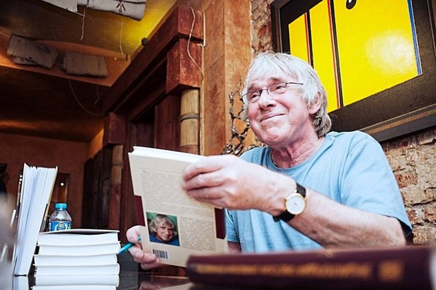 Роберт Бир примет участие в юбилейных торжествах, посвященных 10-летию главного храма Калмыкии Роберт Бир примет участие в юбилейных торжествах, посвященных 10-летию главного храма Калмыкии