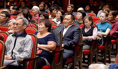 Глава Республики Тыва принял участие в лекциях досточтимого Барри Керзина