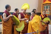 В главном храме Калмыкии начали возводить мандалу Будды Медицины