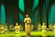 РИА Новости. Театральное шоу о жизни Будды с успехом прошло в Москве