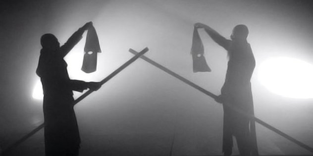 В Москве покажут спектакль «Между двумя» по Тибетской книге мертвых