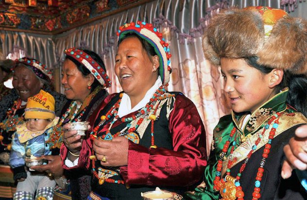 Тибетский Лосар. Мероприятия, обряды и ритуалы. Непосредственное празднование Нового года